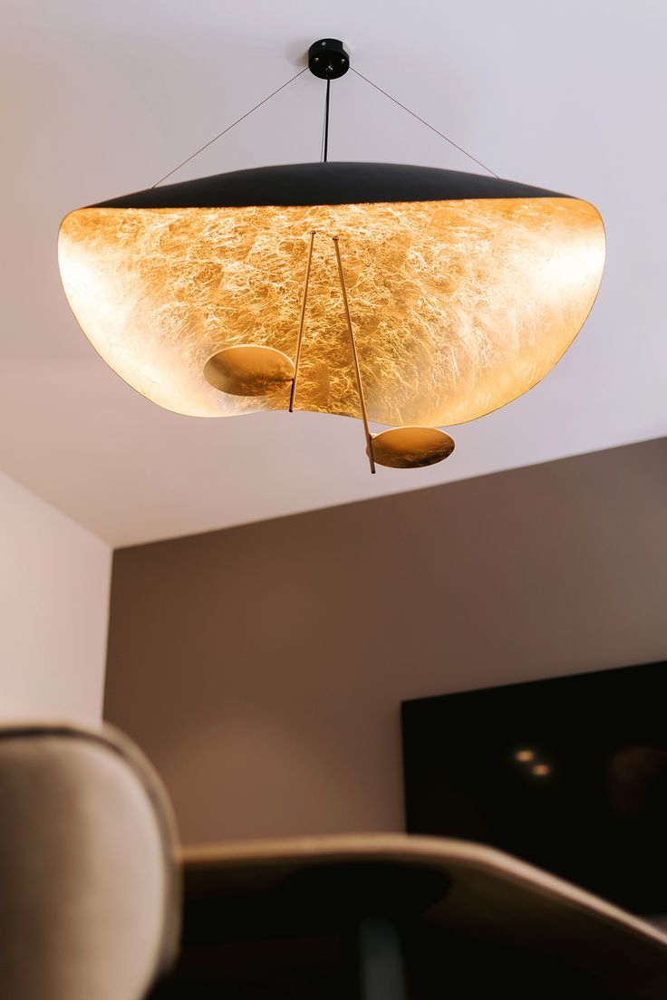 Lustra Pendant Lamp Black Gold Curved Shade - Letslighting