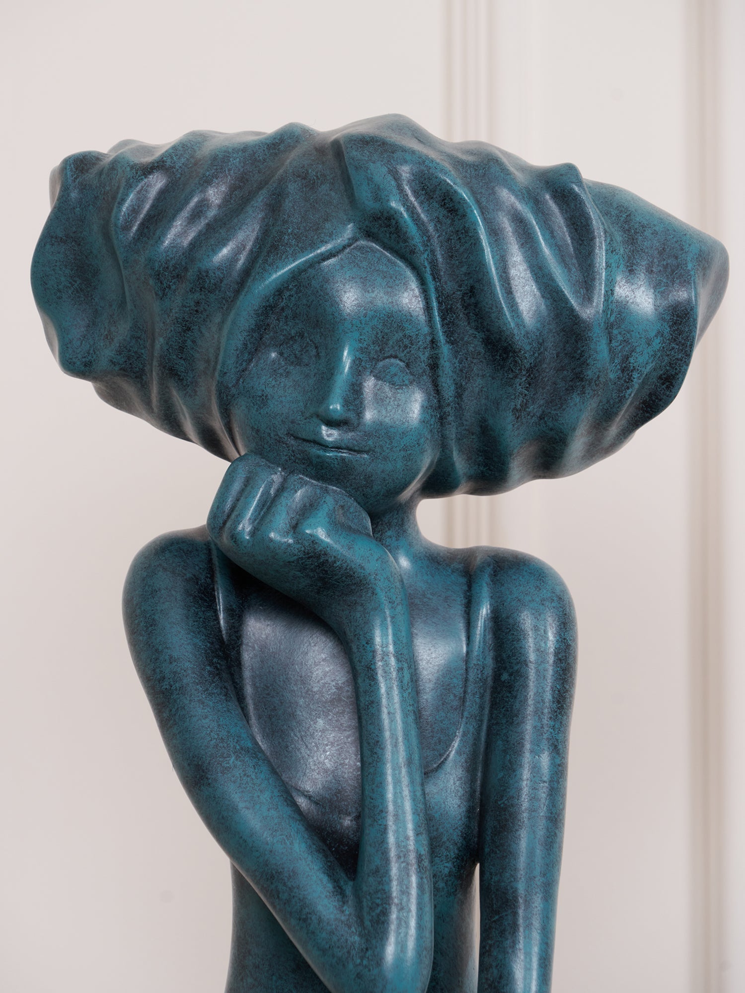 Lumenova Sculpture Girl Meditate Artistic - Letslighting