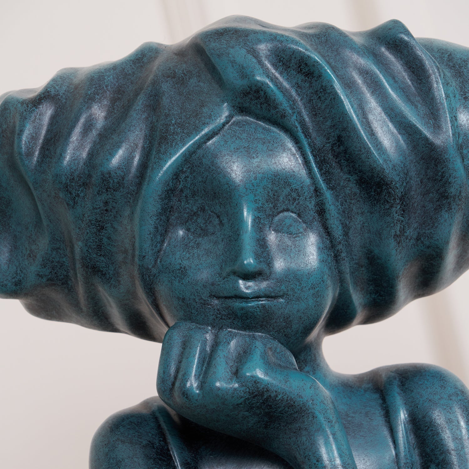 Lumenova Sculpture Girl Meditate Artistic - Letslighting