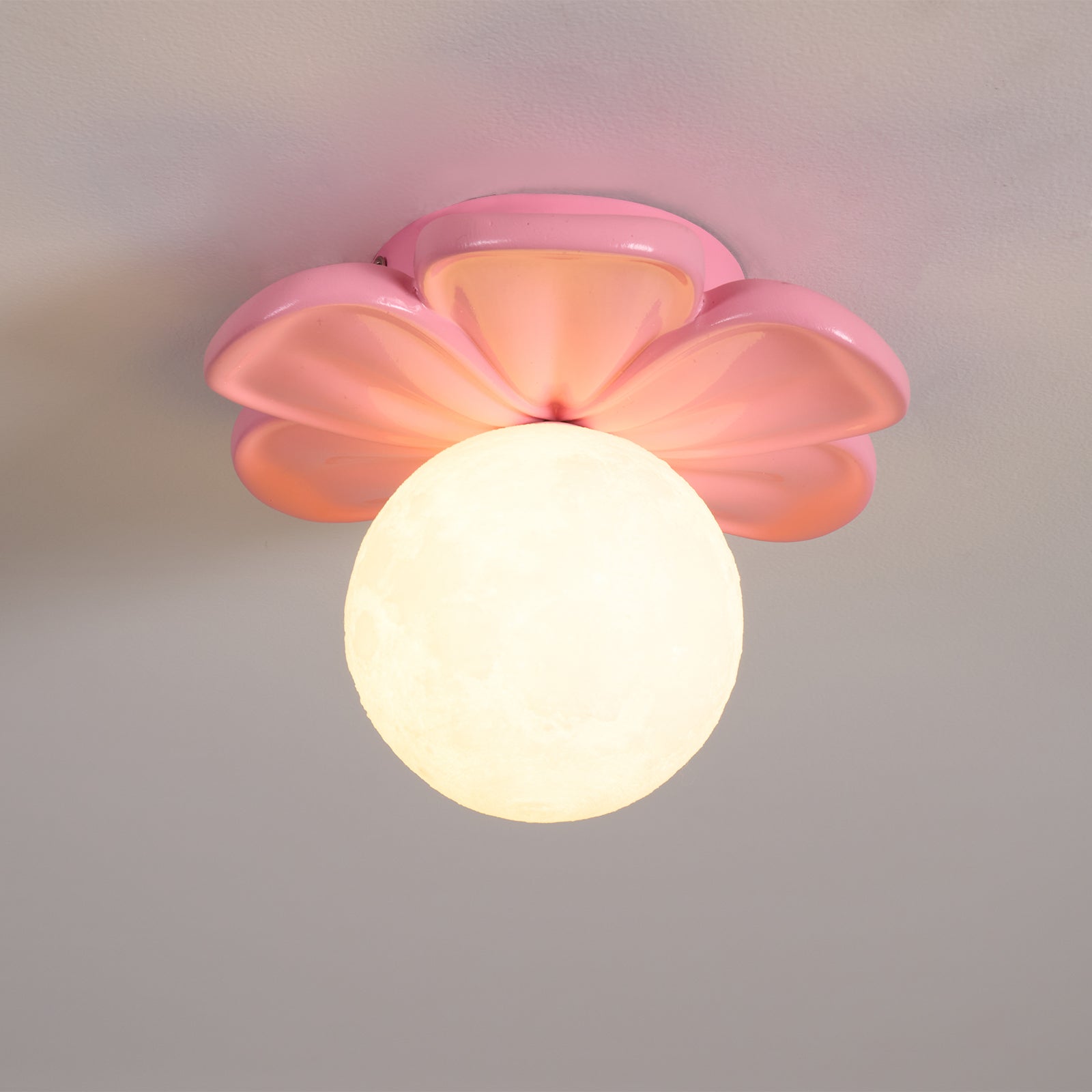 Quip Individual Creativity Bloom Flower Resin Ceiling Lamp - Letslighting