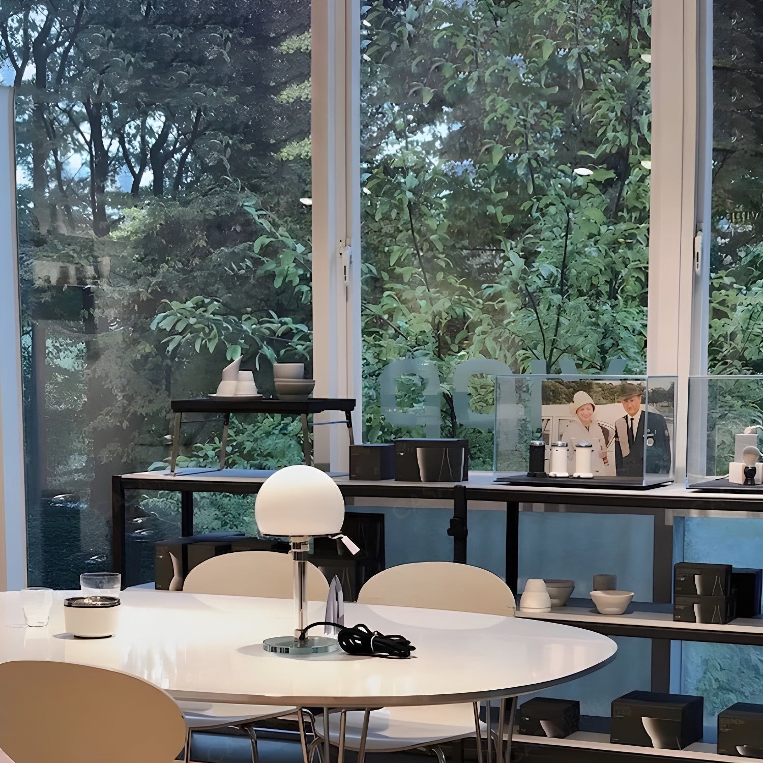 Luar Glass Artistic Table Lamp - Letslighting