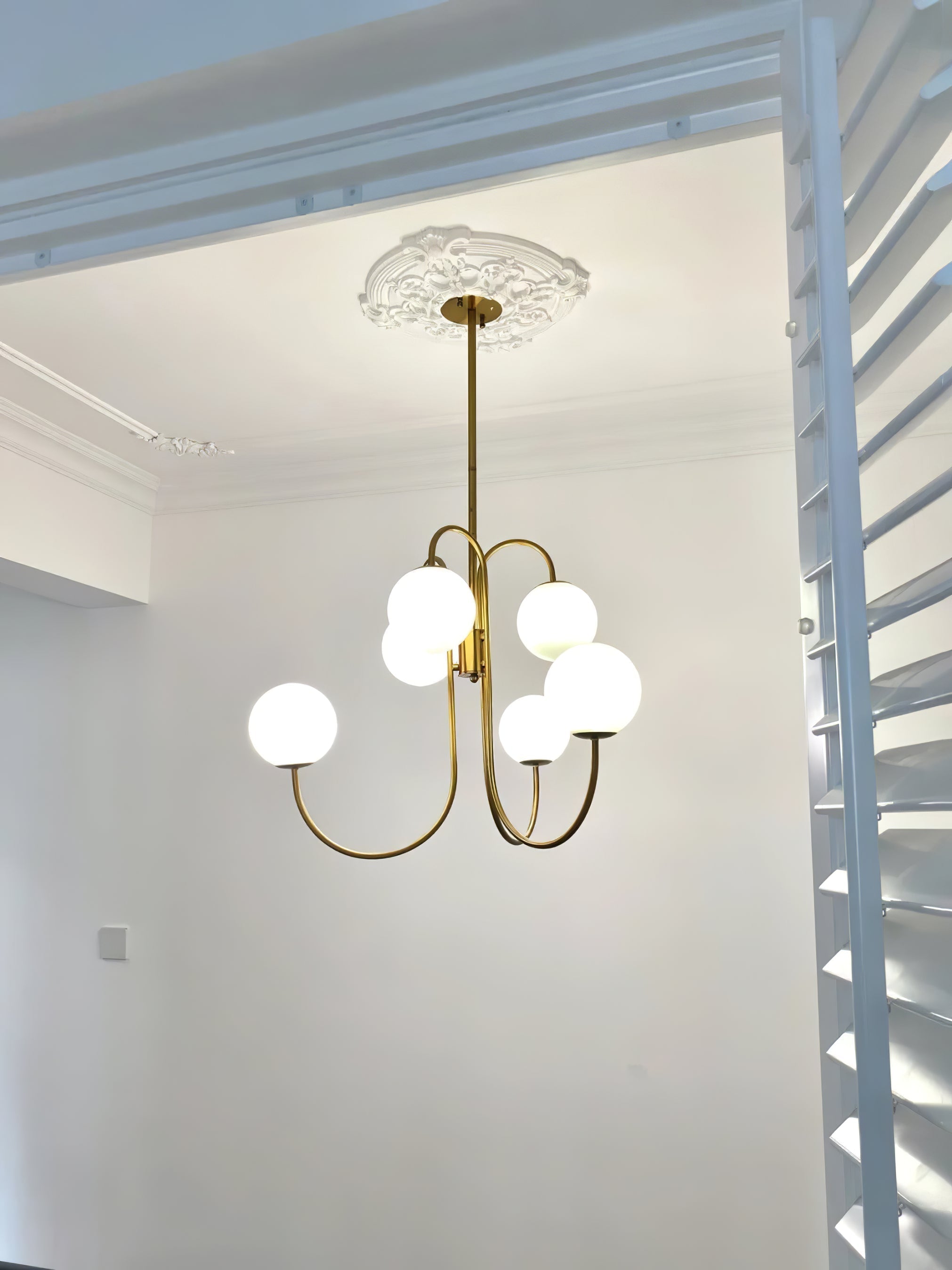 Lustra Chandelier Brass Globe Cluster Curved Arm - Letslighting