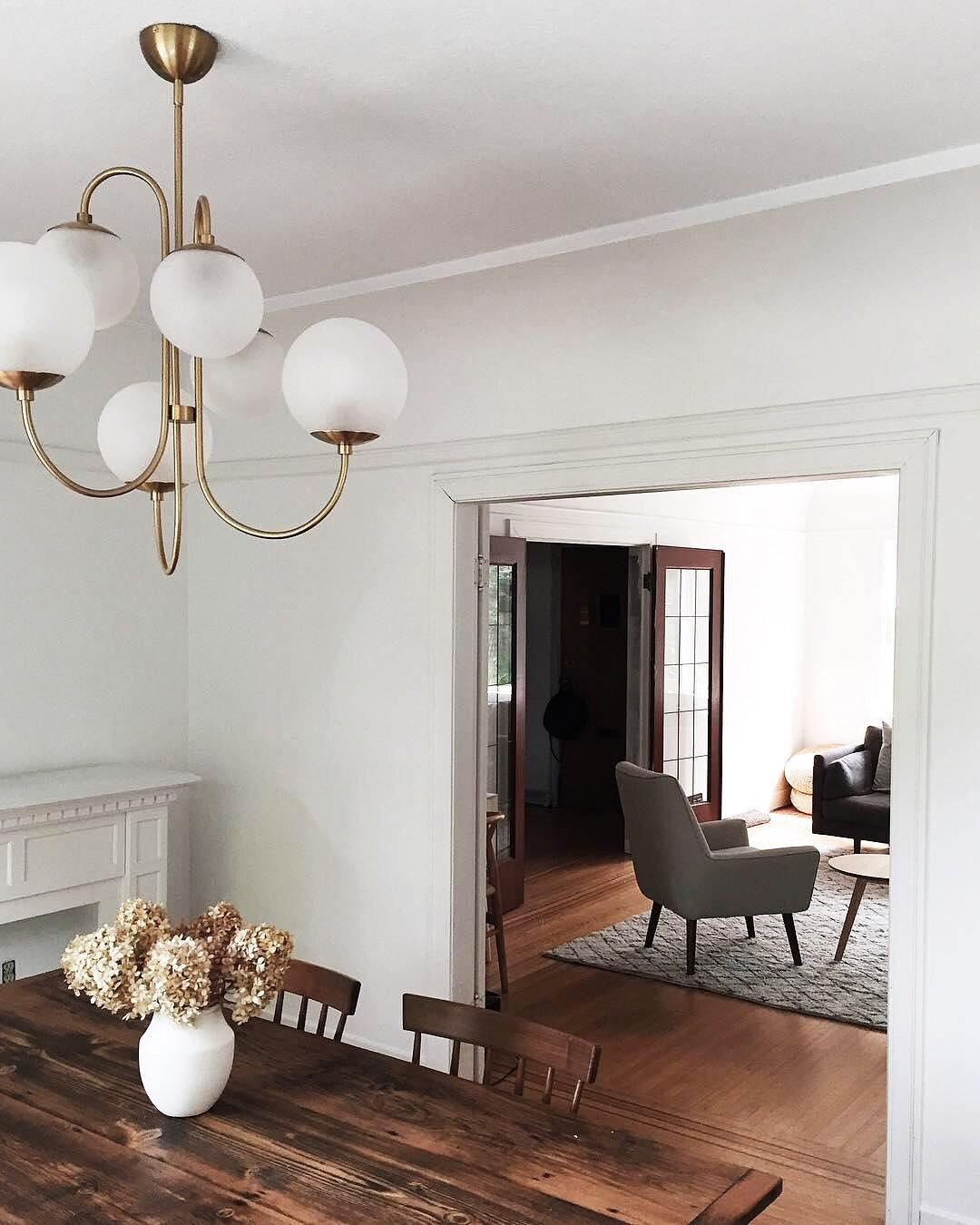 Lustra Chandelier Brass Globe Cluster Curved Arm - Letslighting