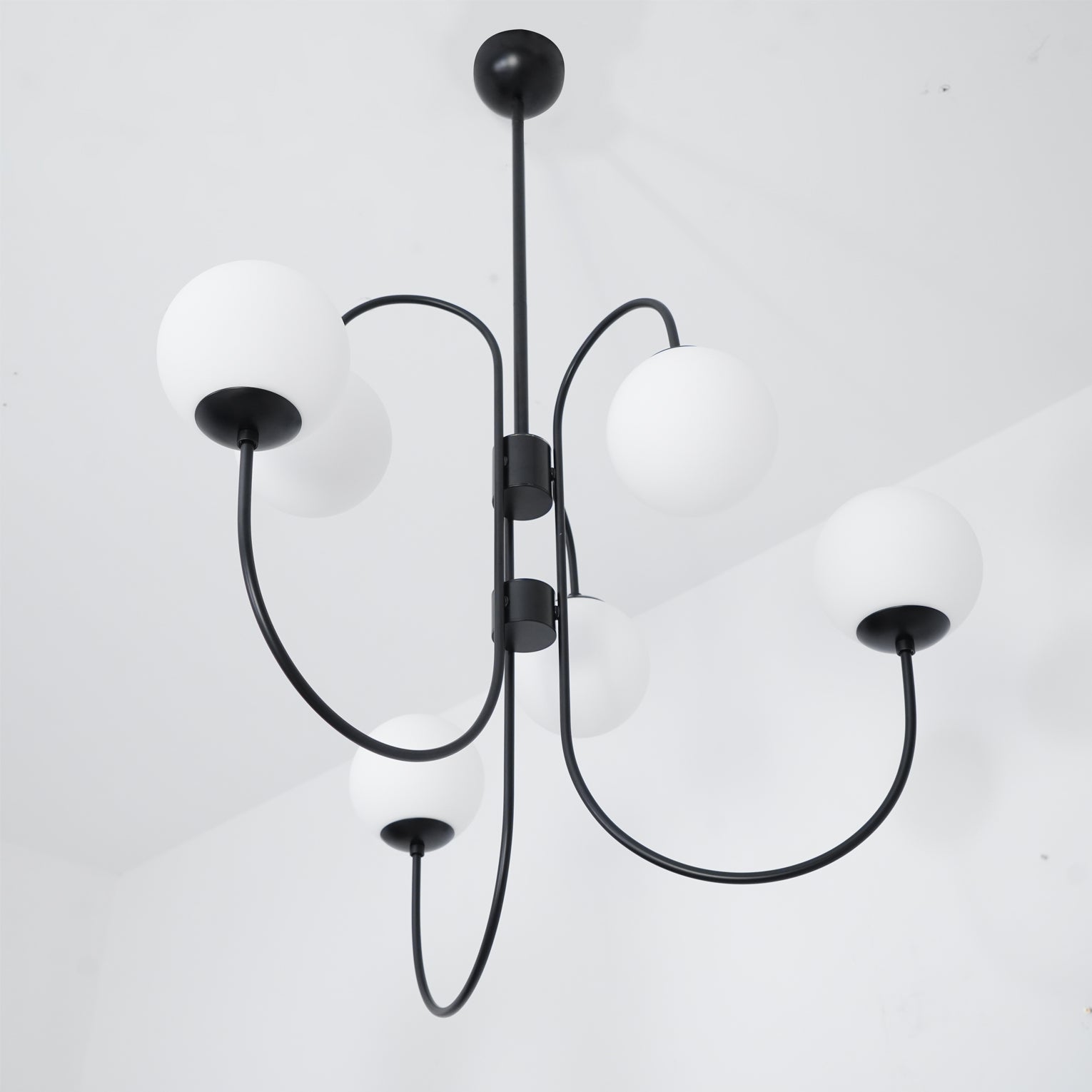 Lustra Chandelier Brass Globe Cluster Curved Arm - Letslighting