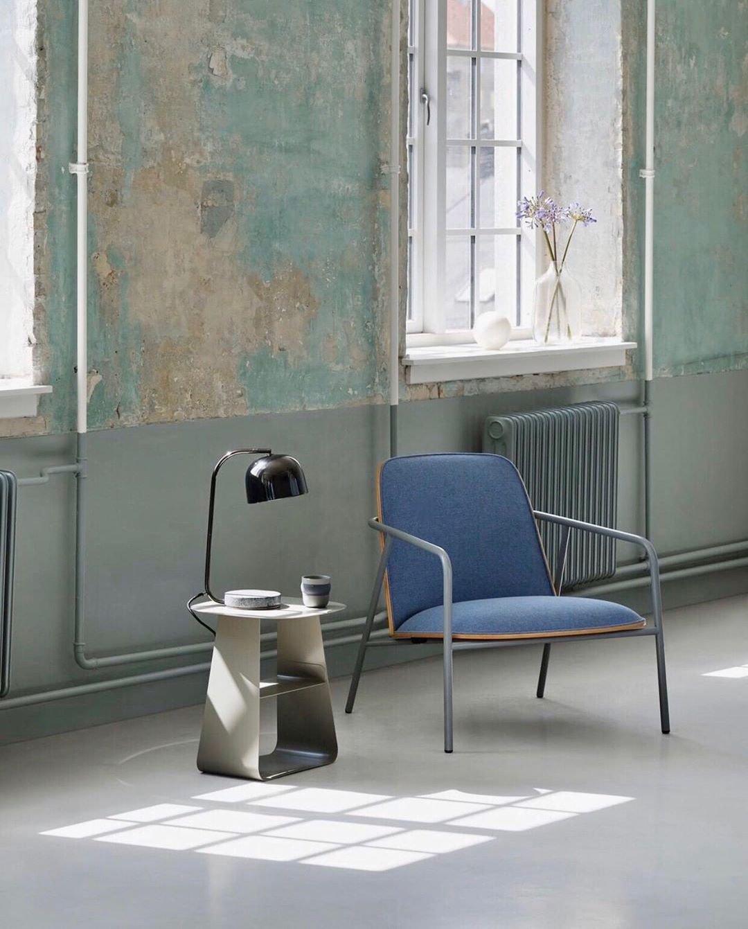 Elara Minimalist Table Lamp - Letslighting