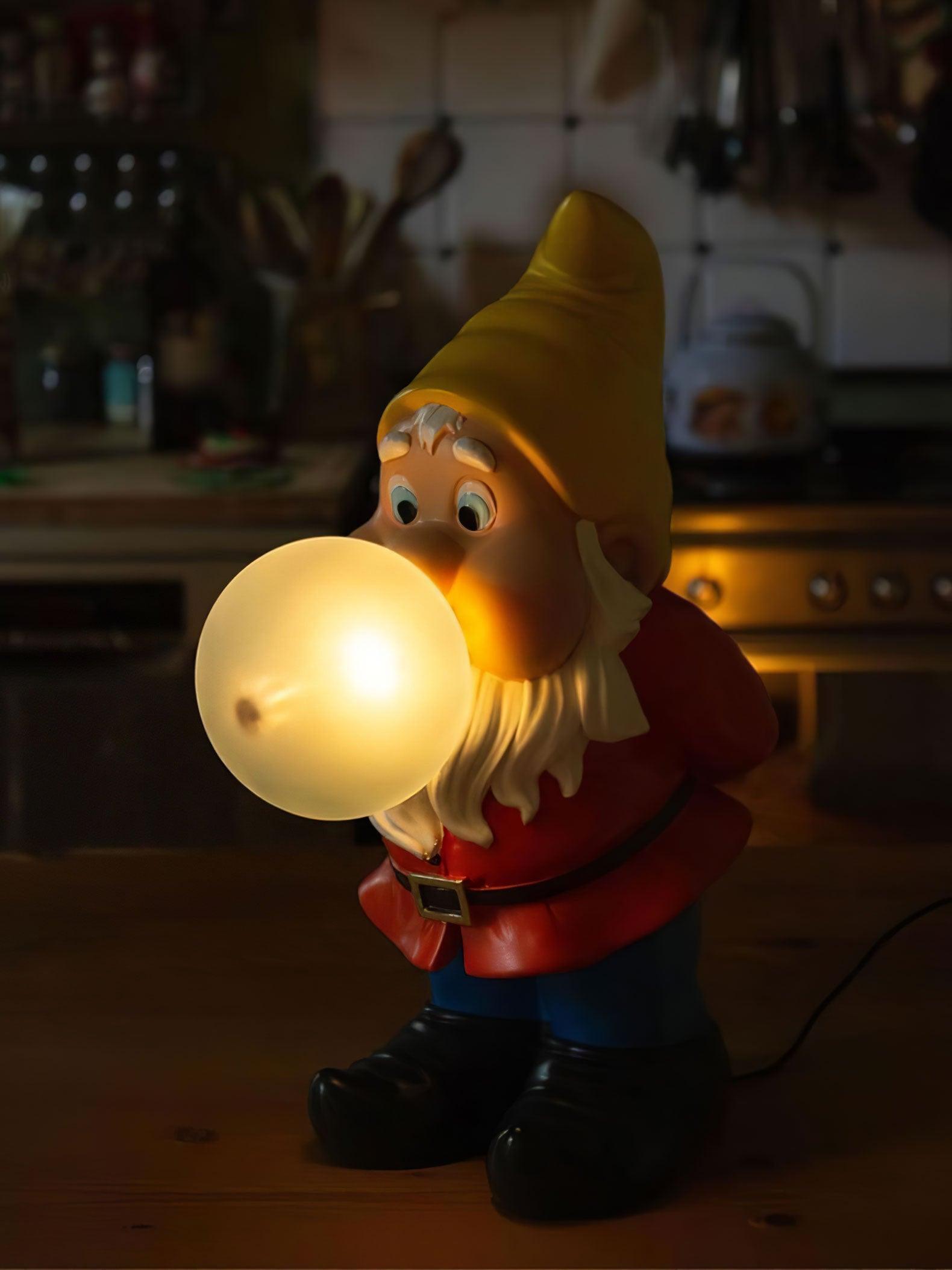 Brisa Resin Playful Table Lamp - Letslighting