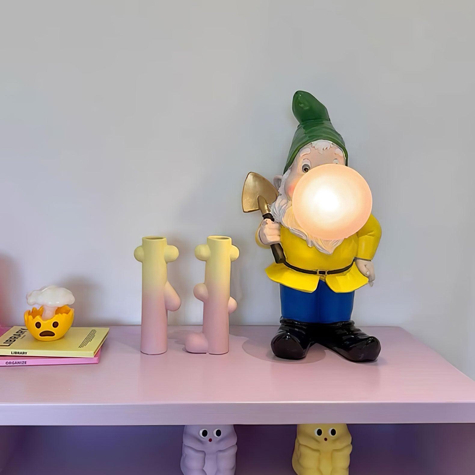 Brisa Resin Playful Table Lamp - Letslighting