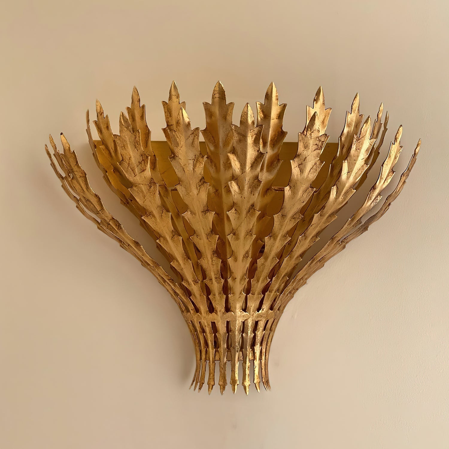 Wall Light Handmade Leaf Motif Body Elegant Sconce - Letslighting