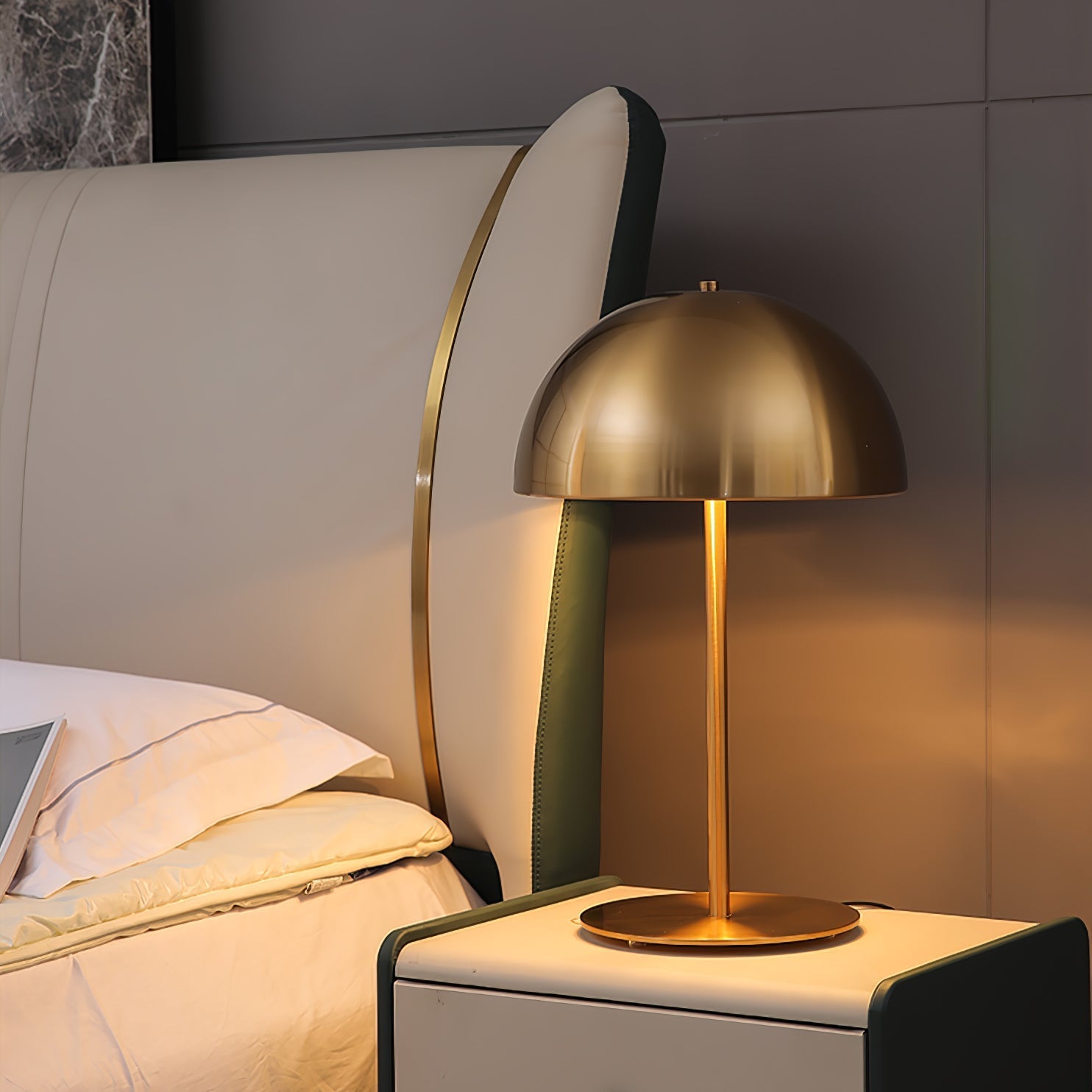 Zephen Acrylic Scandinavian Table Lamp - Letslighting