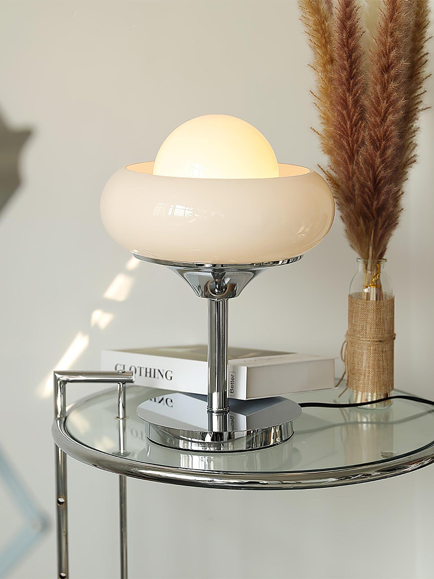 Solise Glass Retro Table Lamp - Letslighting