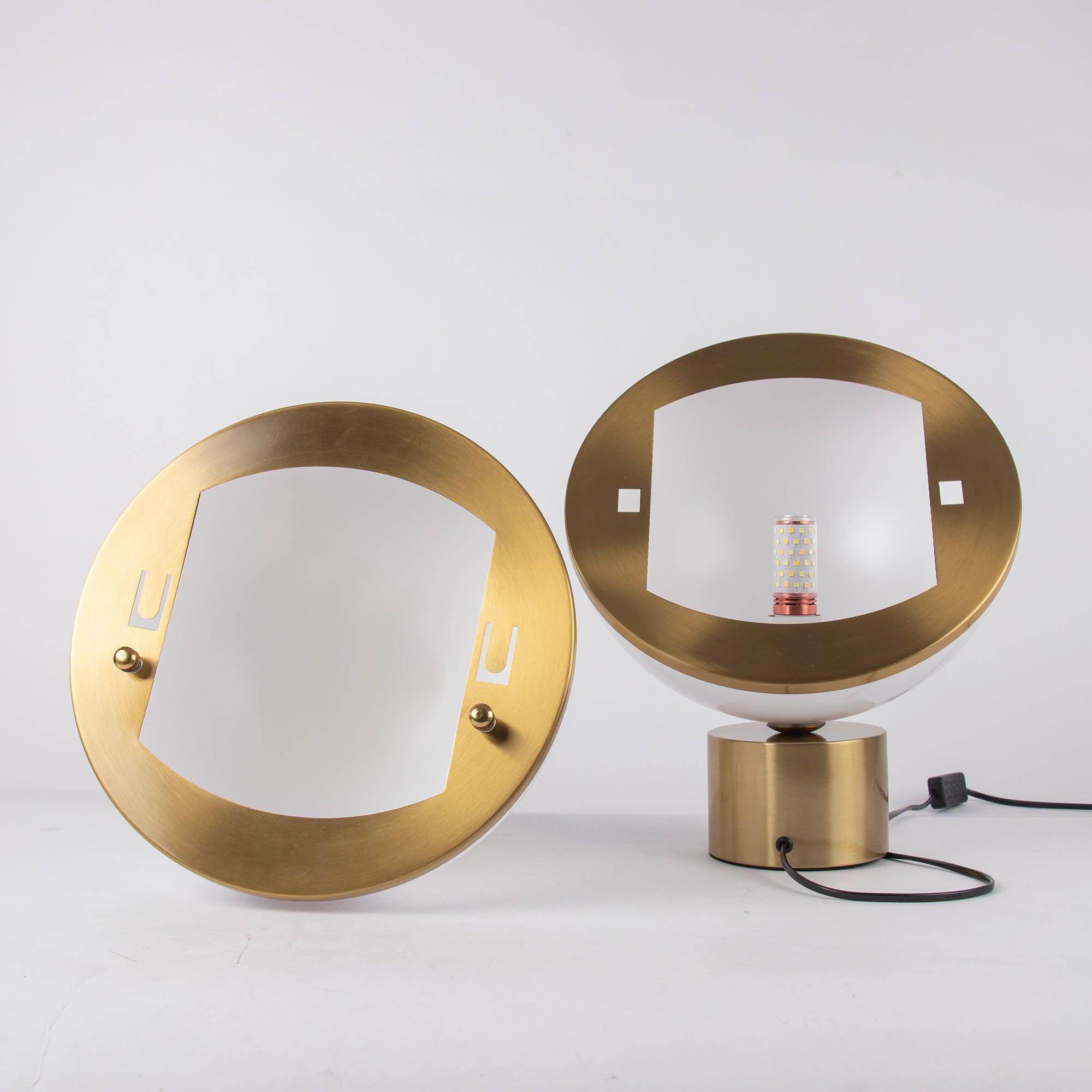Solaria Futuristic Table Lamp - Letslighting
