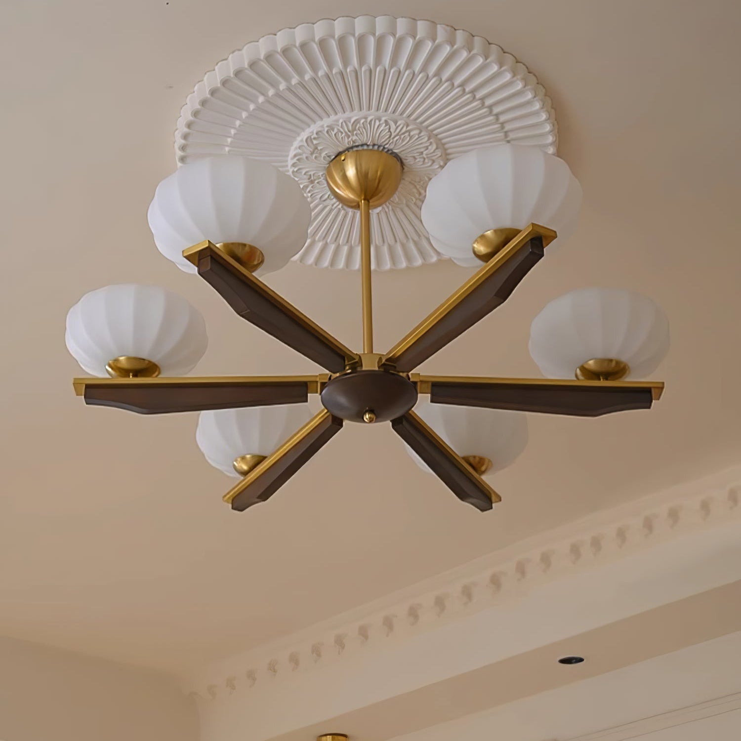 Uzoror Traditional Elegance Vintage Wood Chandelier - Letslighting