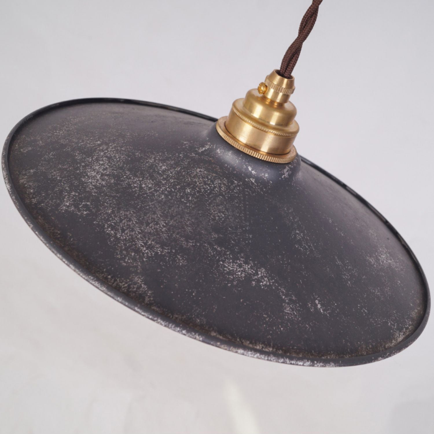 Zotheira Vintage Industrial Flat Pendant Light - Letslighting