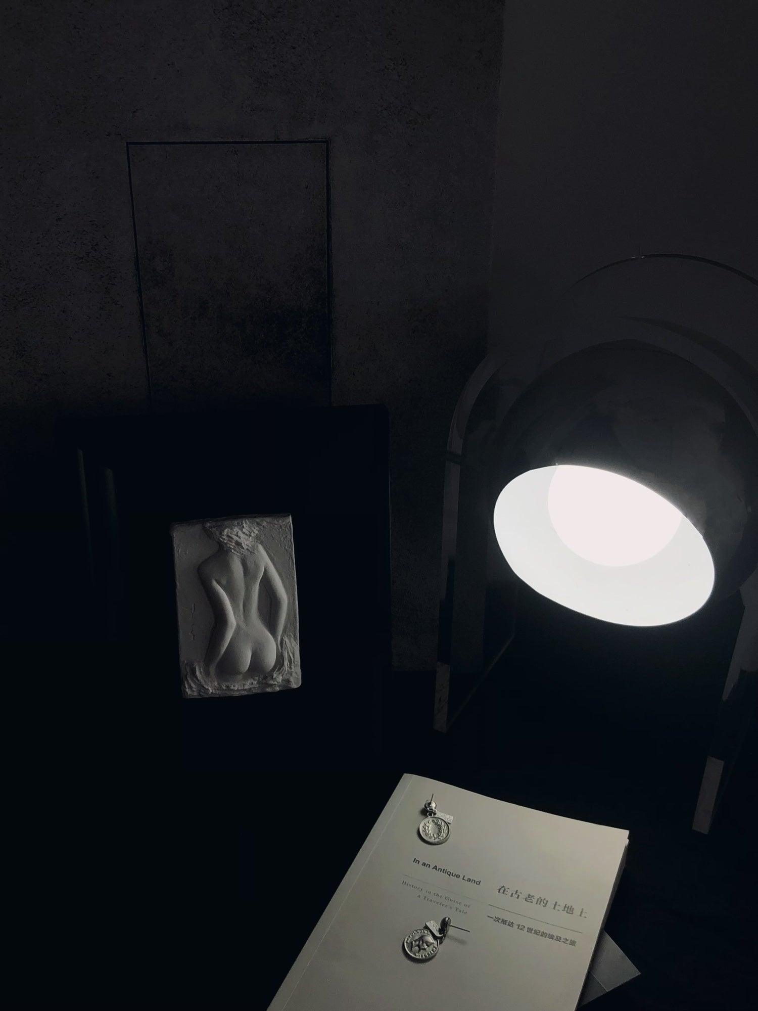 Tynza Steel Futuristic Table Lamp - Letslighting