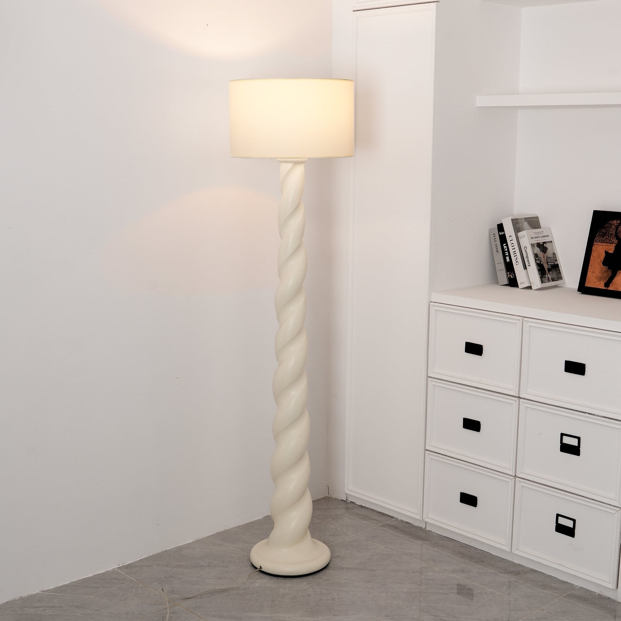 Voliril Artistic Resin Floor Lamp - Letslighting