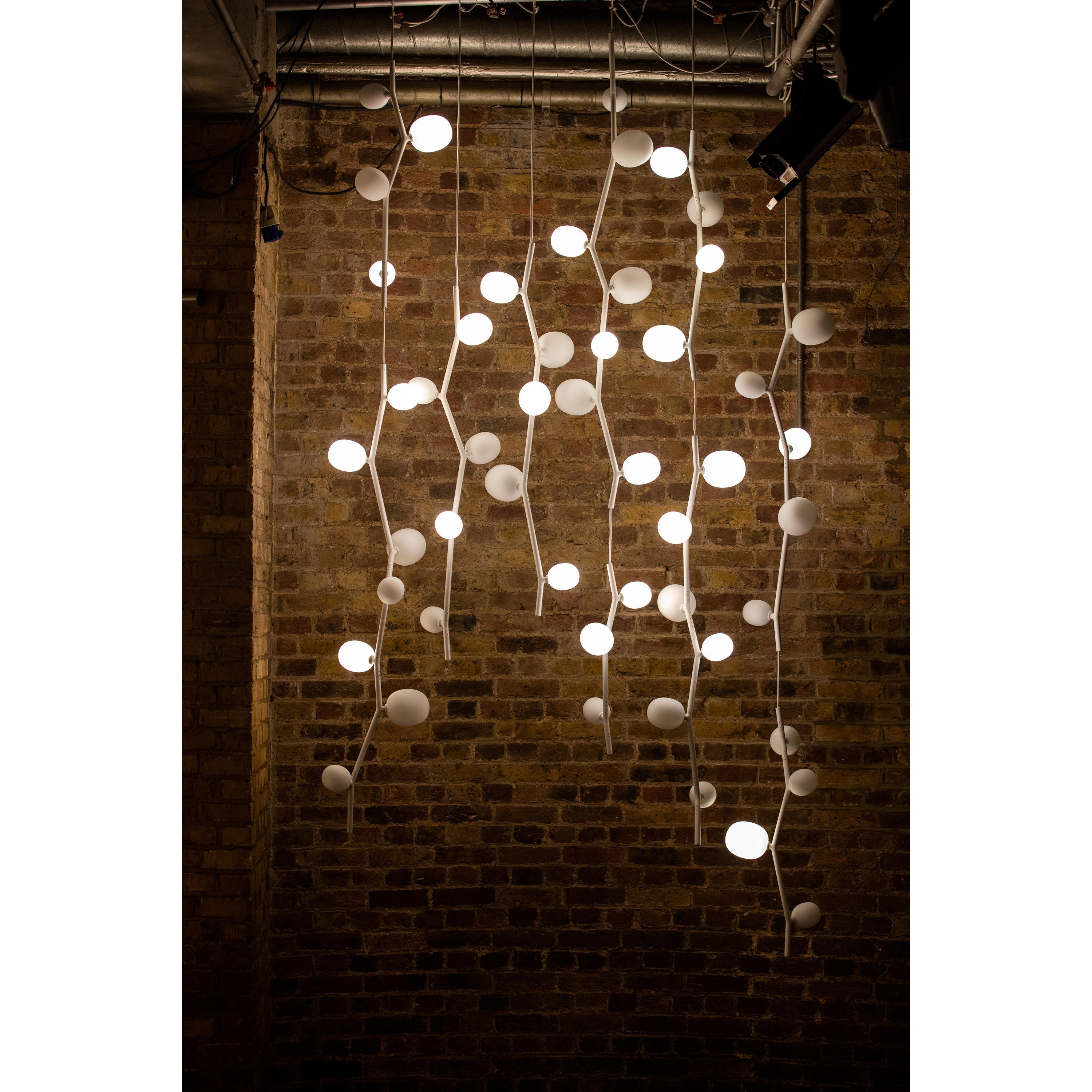 Isolora Modern Minimalist Vertical Glass Pendant Lamp - Letslighting