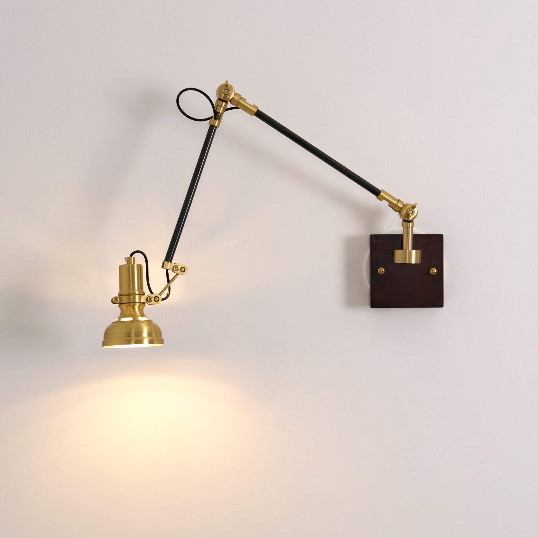 Kane Wall Lamp Swing-Arm Adjustable - Letslighting