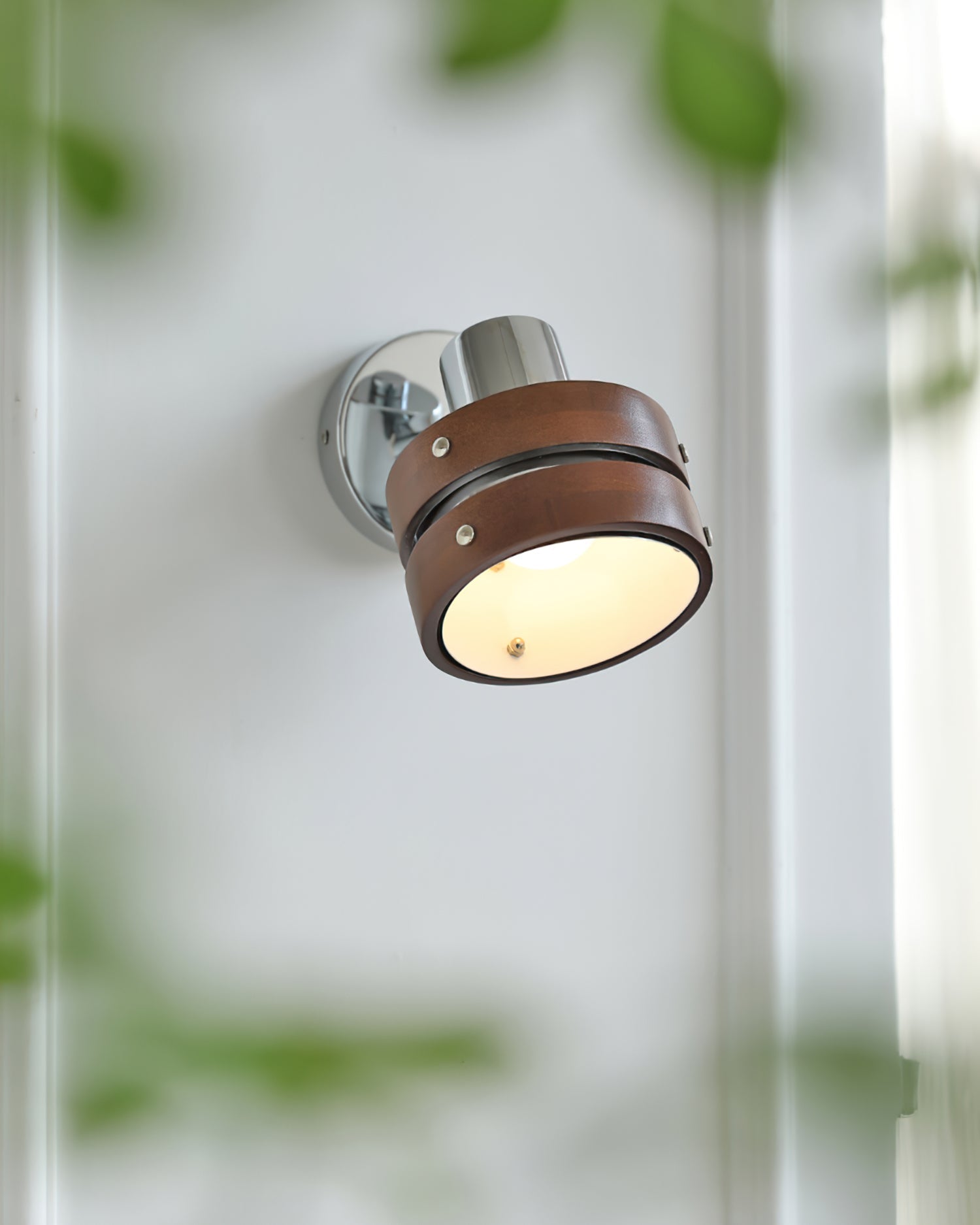 Zanorir Premium Nordic Art Walnut Wall Lamp - Letslighting