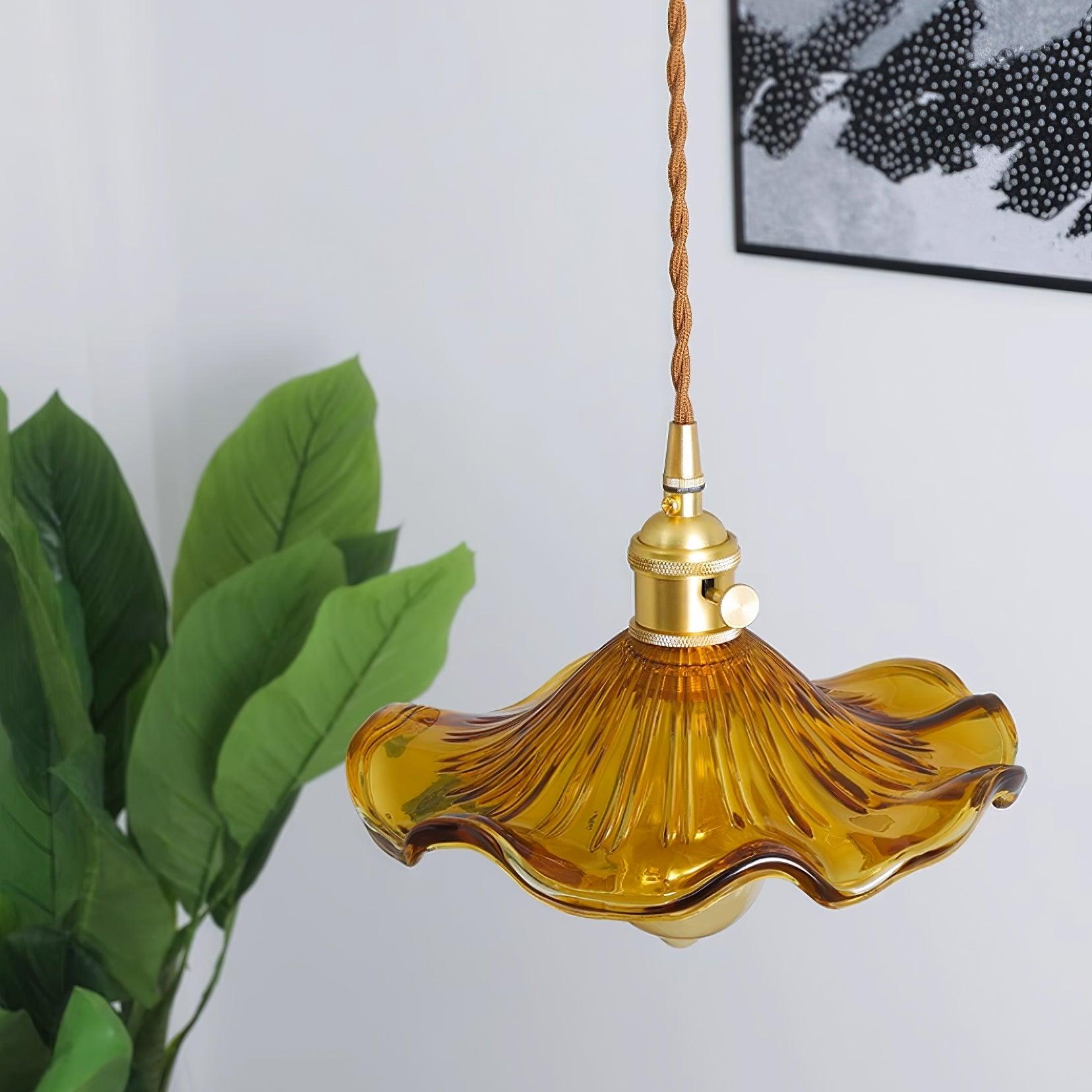Verdalia Lotus Leaf Pendant Light - Letslighting