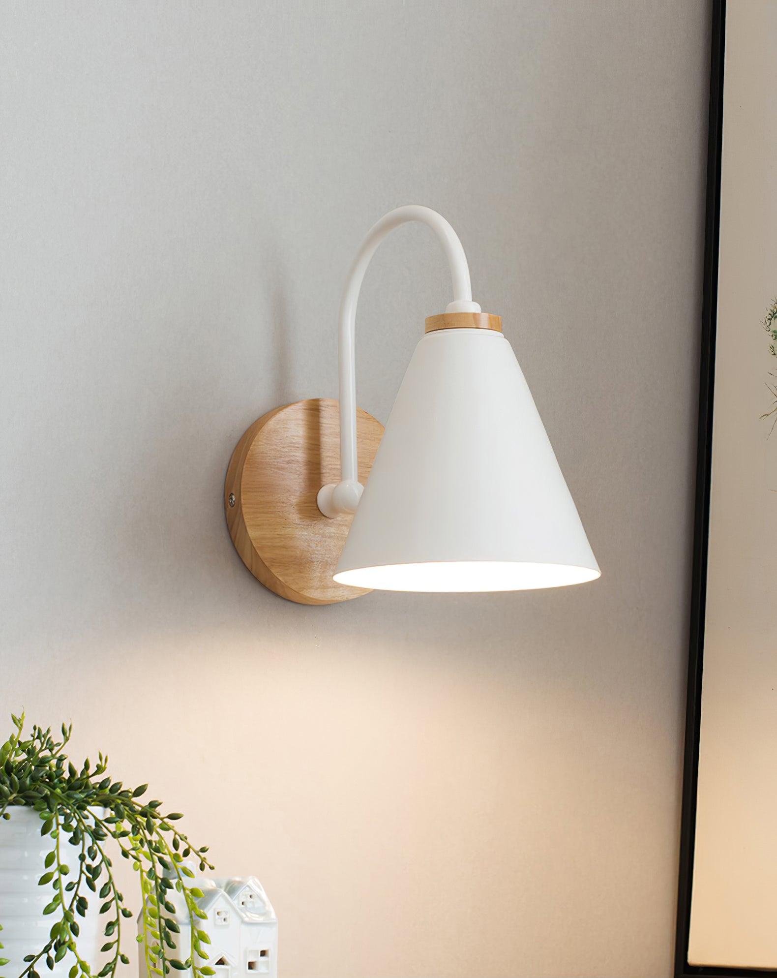 Erzoris Unique Classic Wooden Wall Lamp - Letslighting
