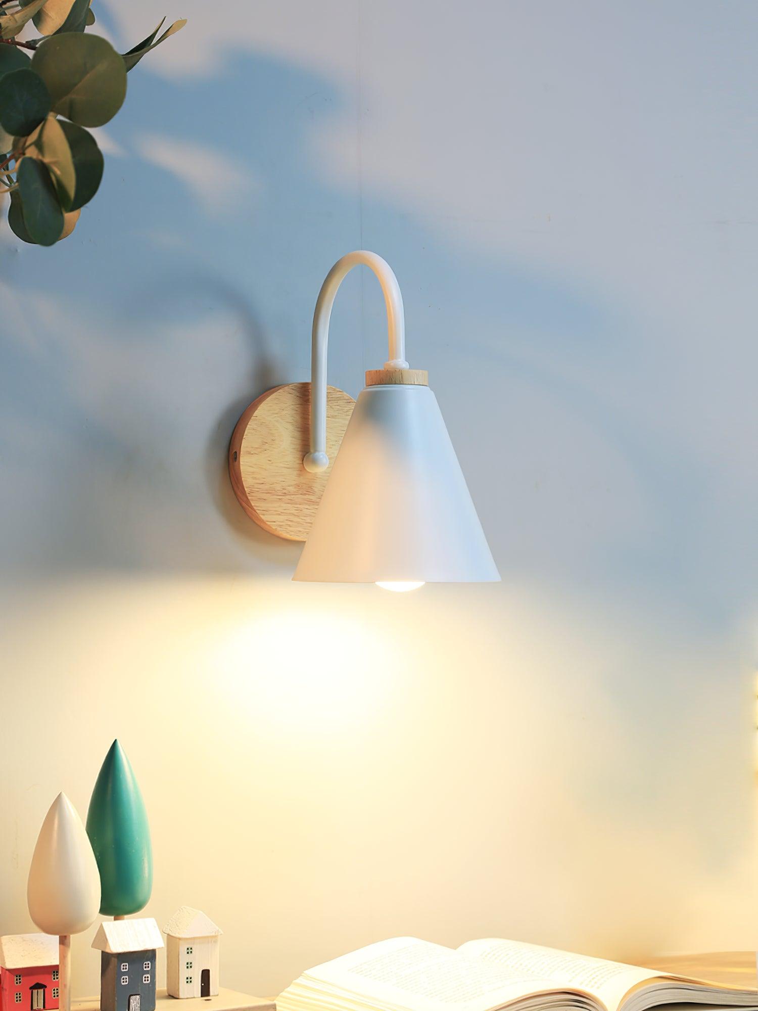 Erzoris Unique Classic Wooden Wall Lamp - Letslighting
