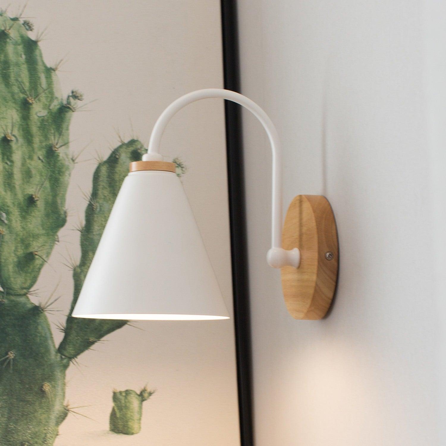Erzoris Unique Classic Wooden Wall Lamp - Letslighting