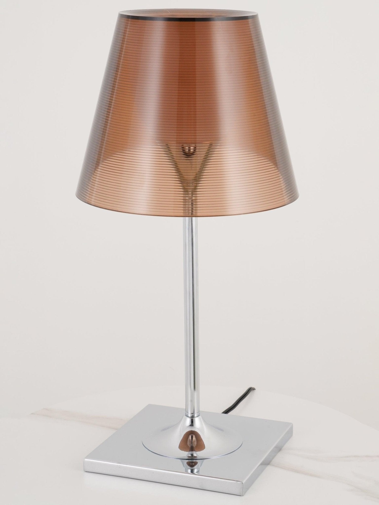 Bravon Plastic Table Lamp - Letslighting
