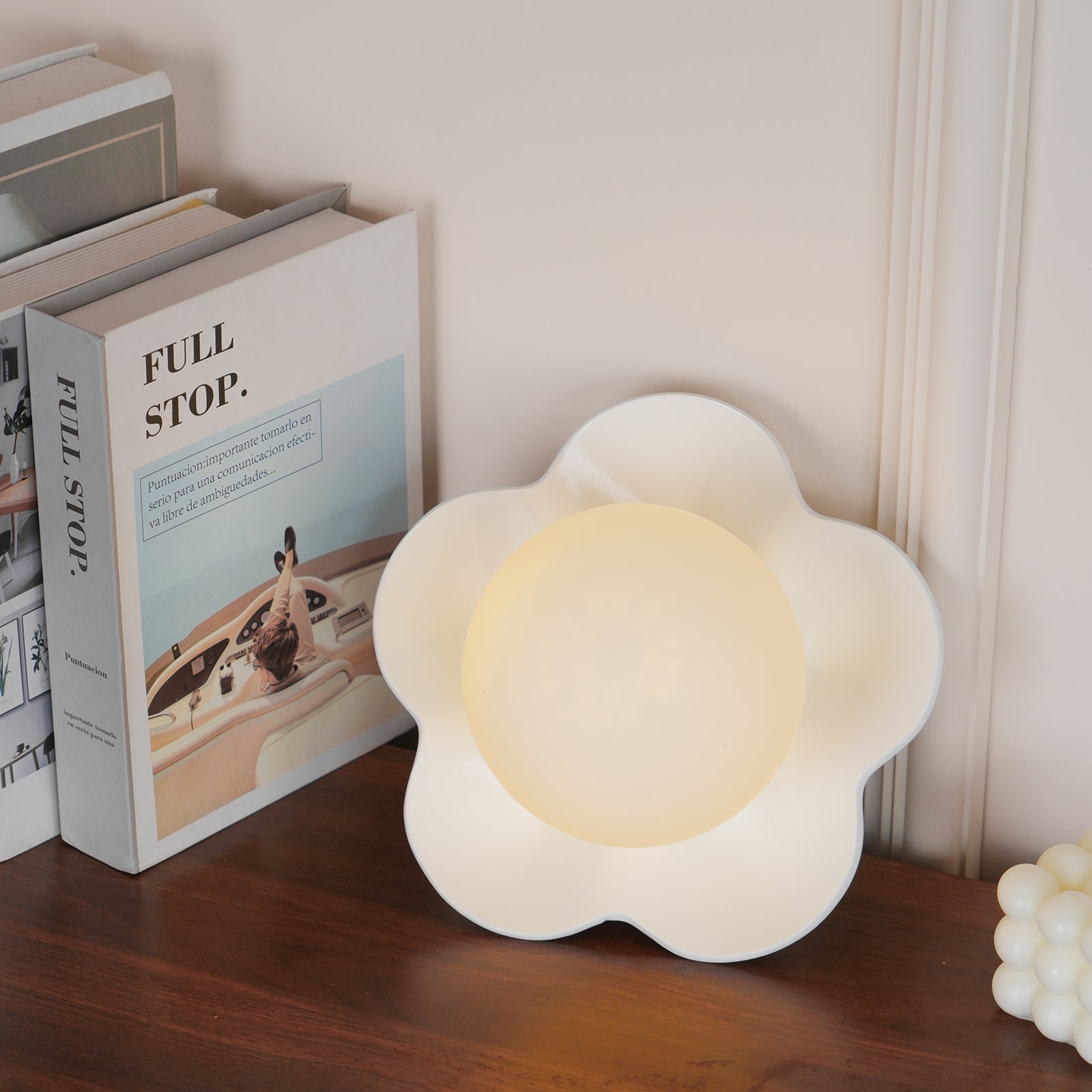 Meluna Yellow Flower Wall Lamp - Letslighting