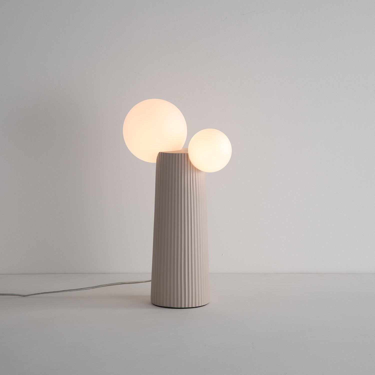 Zenithre Resin Plastic Table Lamp - Letslighting
