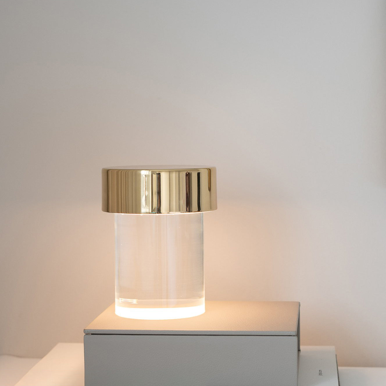 Blair Minimalist Table Lamp - Letslighting