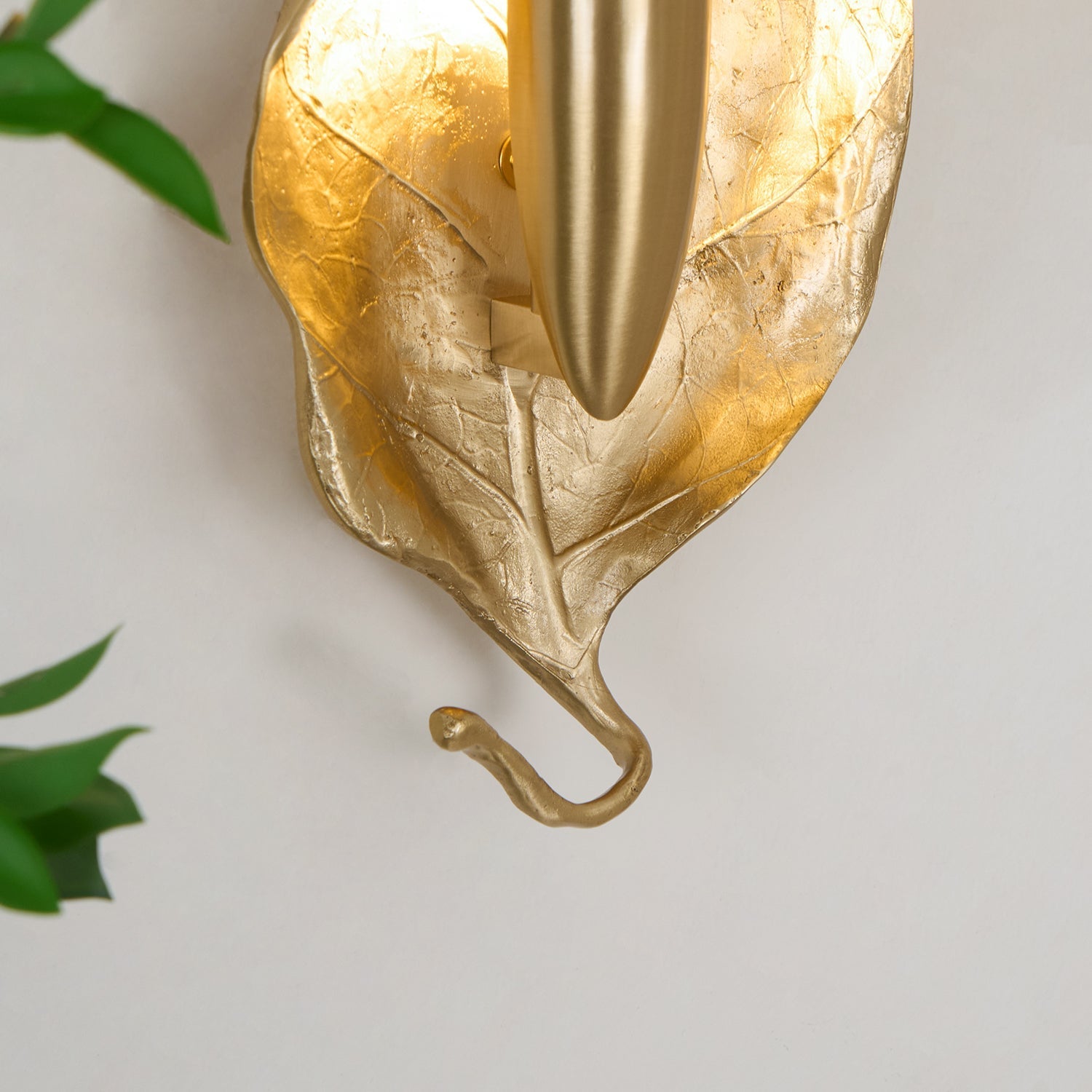 Evraee Nordic Art Leaf Brass Wall Lamp - Letslighting