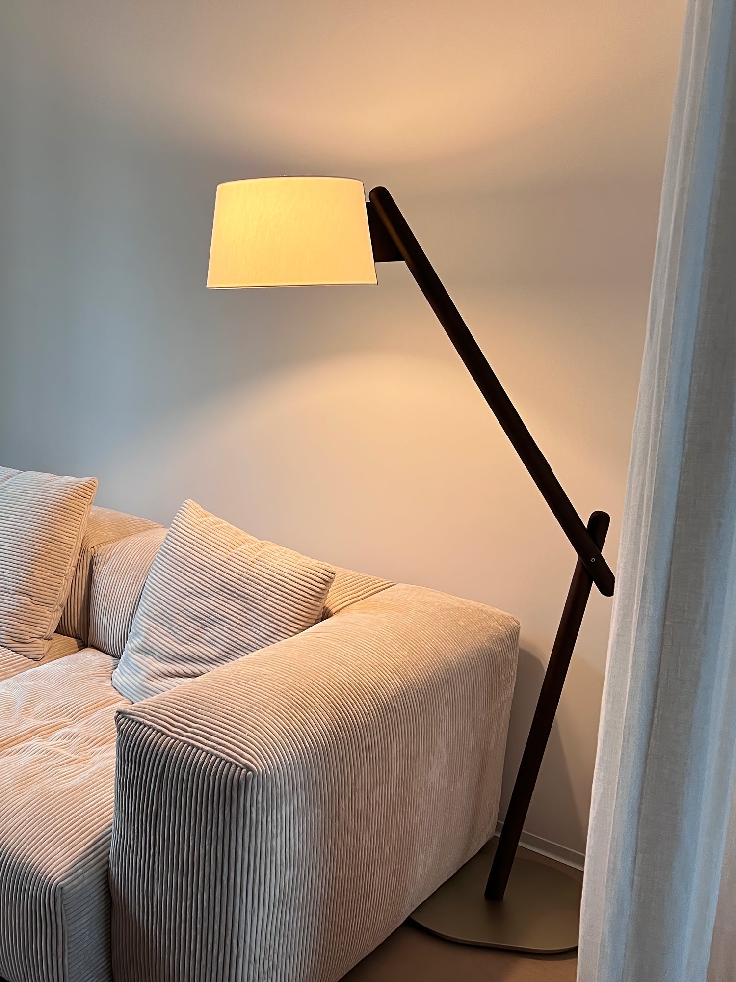 Cethar Scandinavian Fabric Floor Lamp - Letslighting