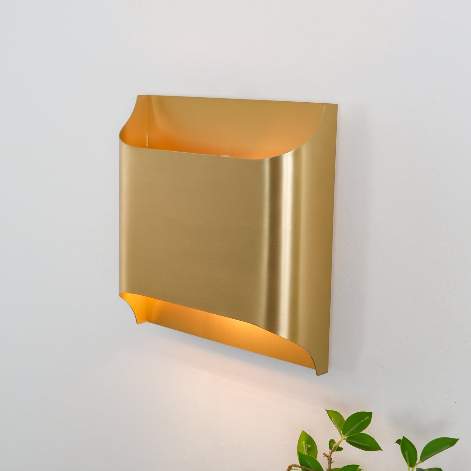 Hardy Nordic Art Brass Wall Lamp - Letslighting