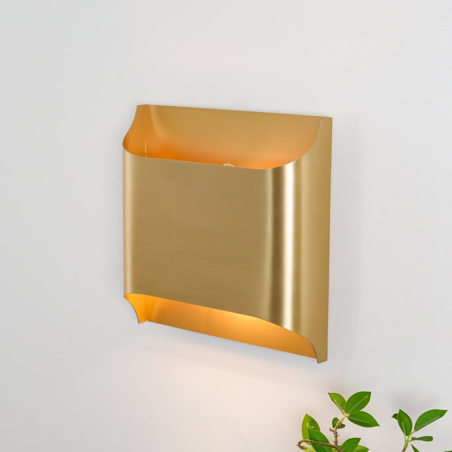 Hardy Nordic Art Brass Wall Lamp - Letslighting