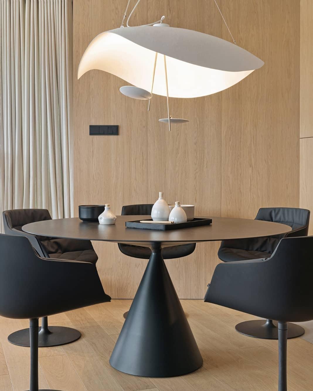 Lustra Pendant Lamp Black Gold Curved Shade - Letslighting