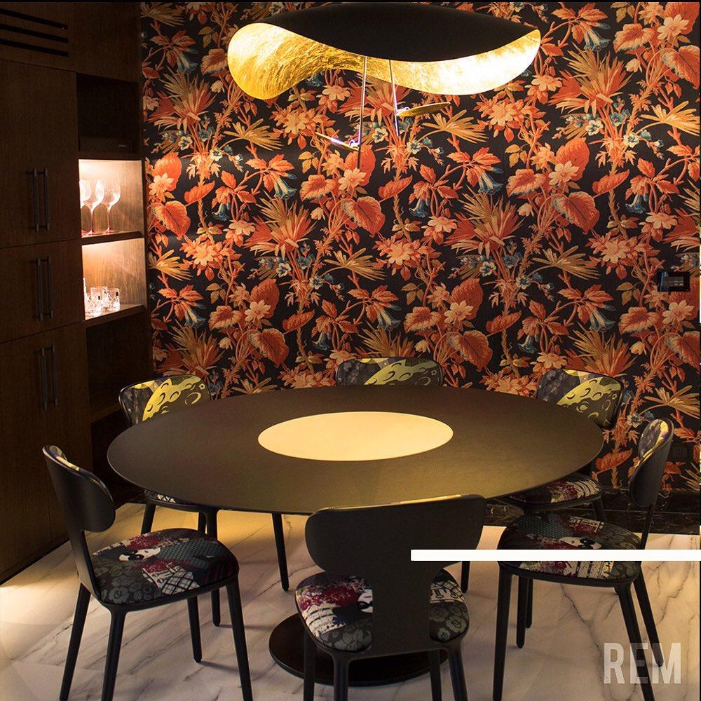 Lustra Pendant Lamp Black Gold Curved Shade - Letslighting