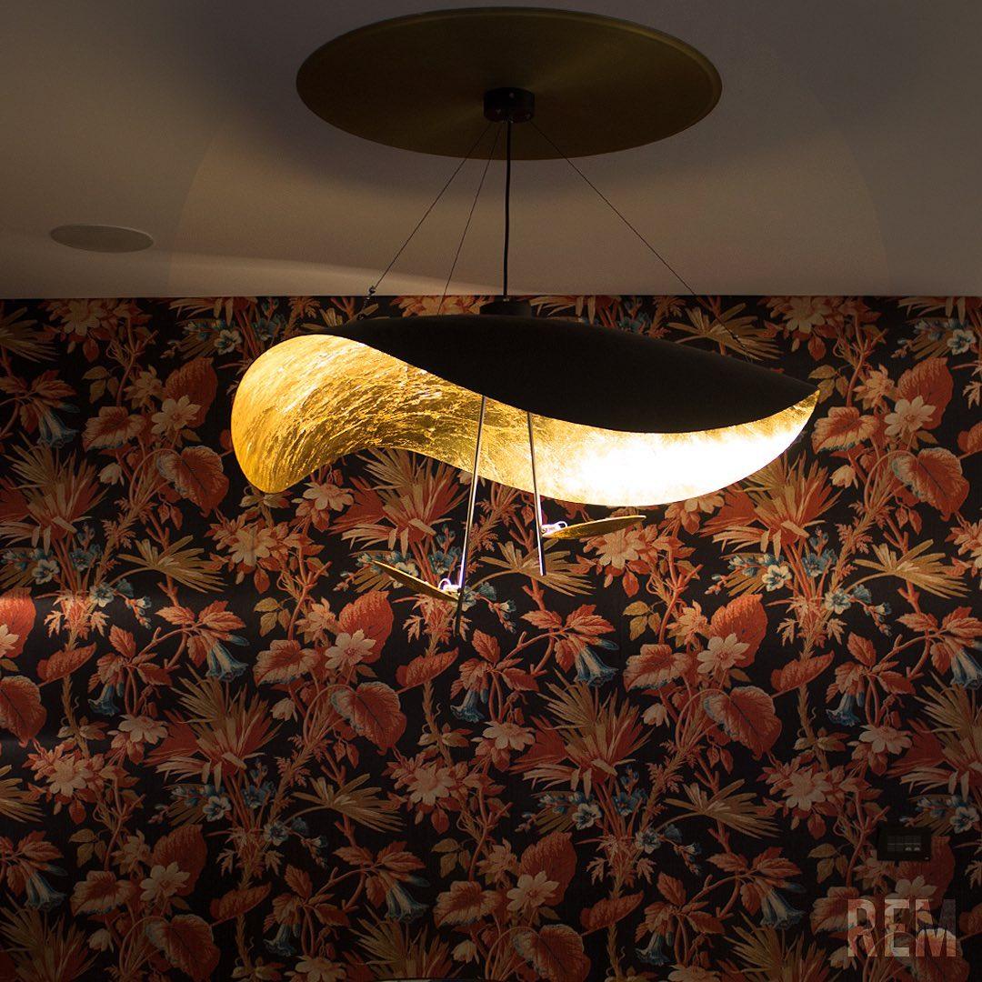 Lustra Pendant Lamp Black Gold Curved Shade - Letslighting