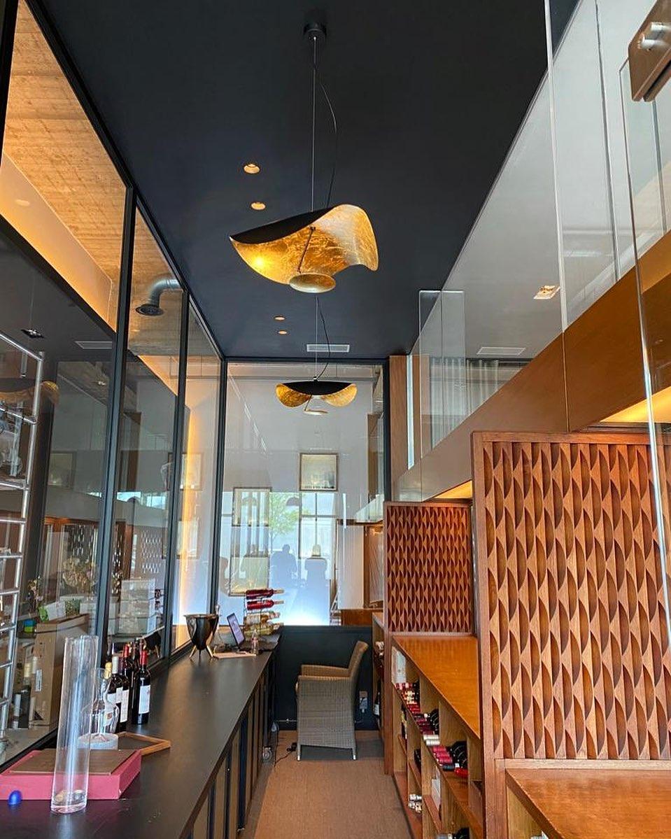 Lustra Pendant Lamp Black Gold Curved Shade - Letslighting