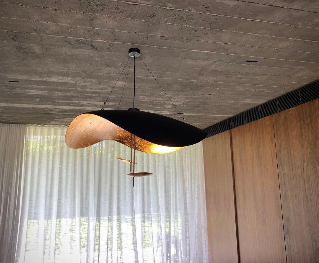 Lustra Pendant Lamp Black Gold Curved Shade - Letslighting