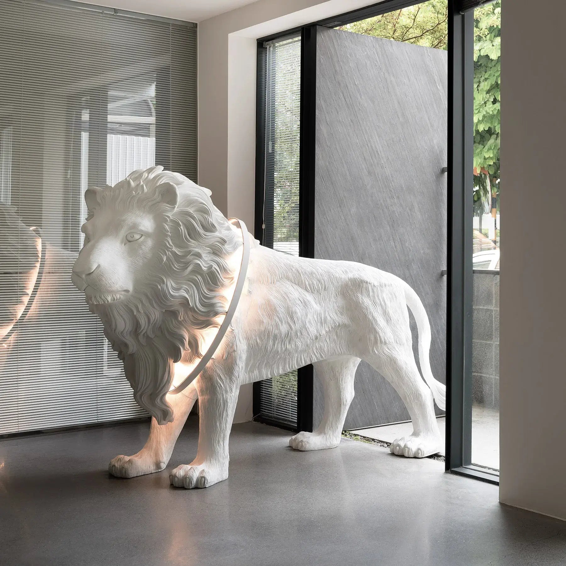 Ivsorila Lion Sculpture Floor Lamp - Letslighting