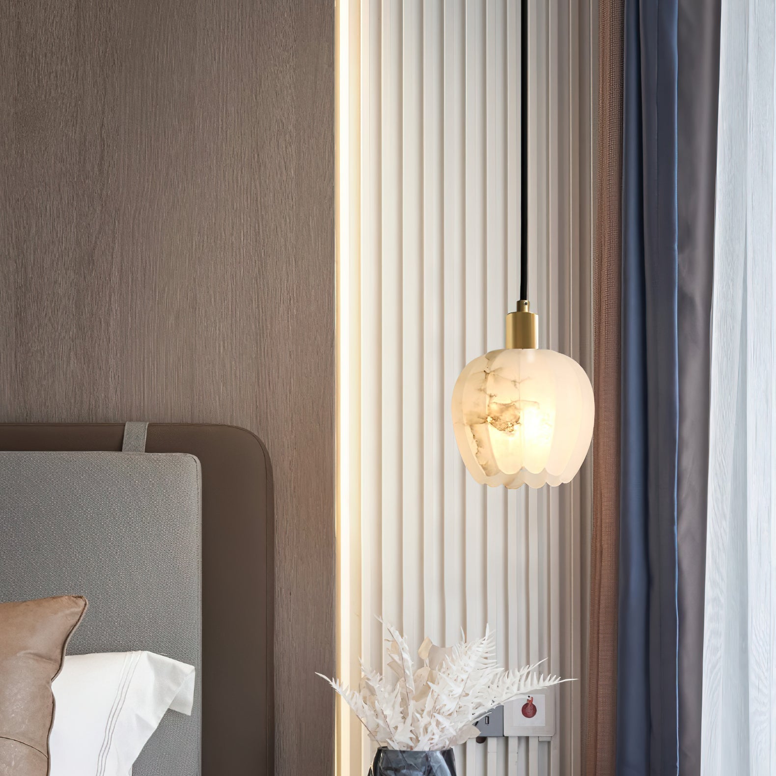 Ritta Pendant Light Flower-shaped Alabaster