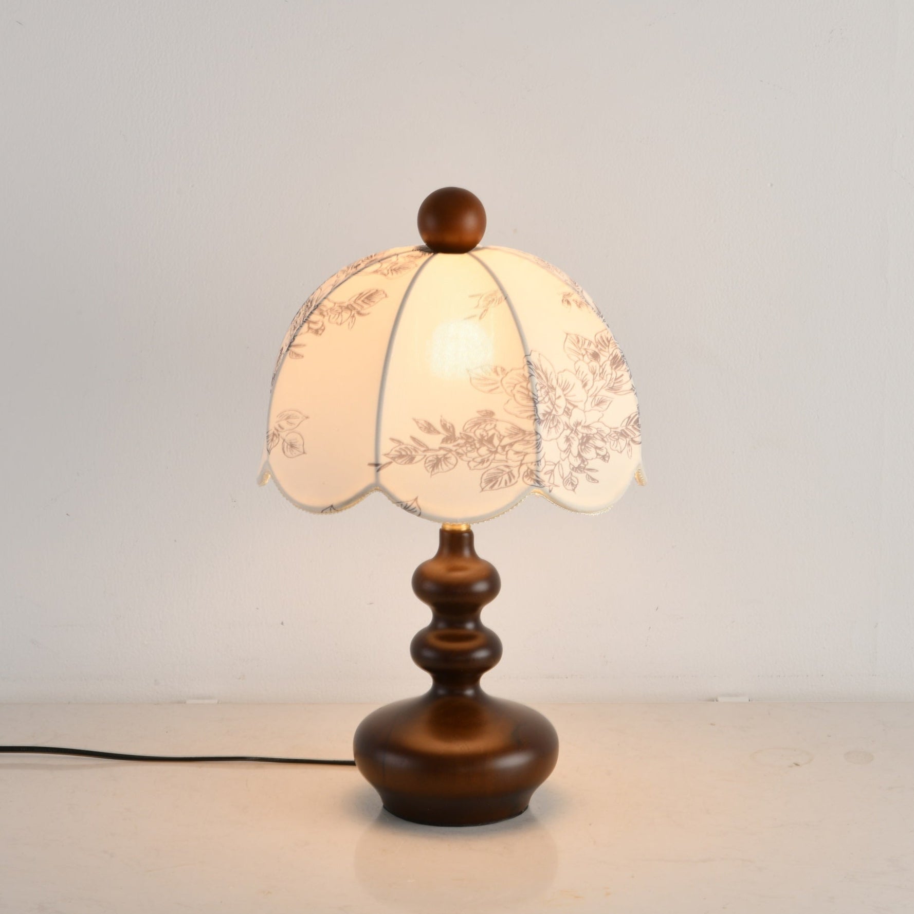 Clara Vintage Table Lamp - Letslighting