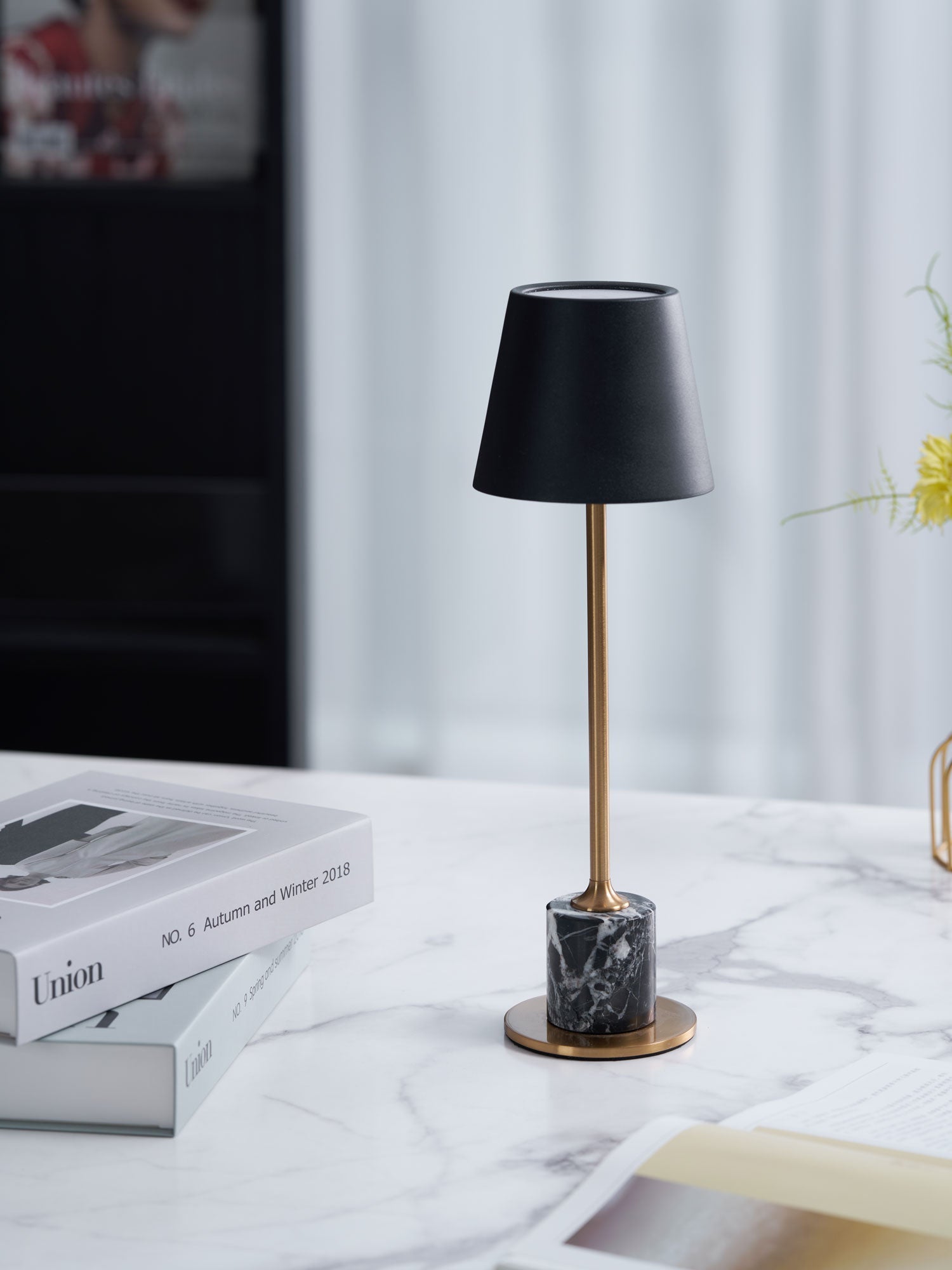 Penny Minimalist Table Lamp - Letslighting