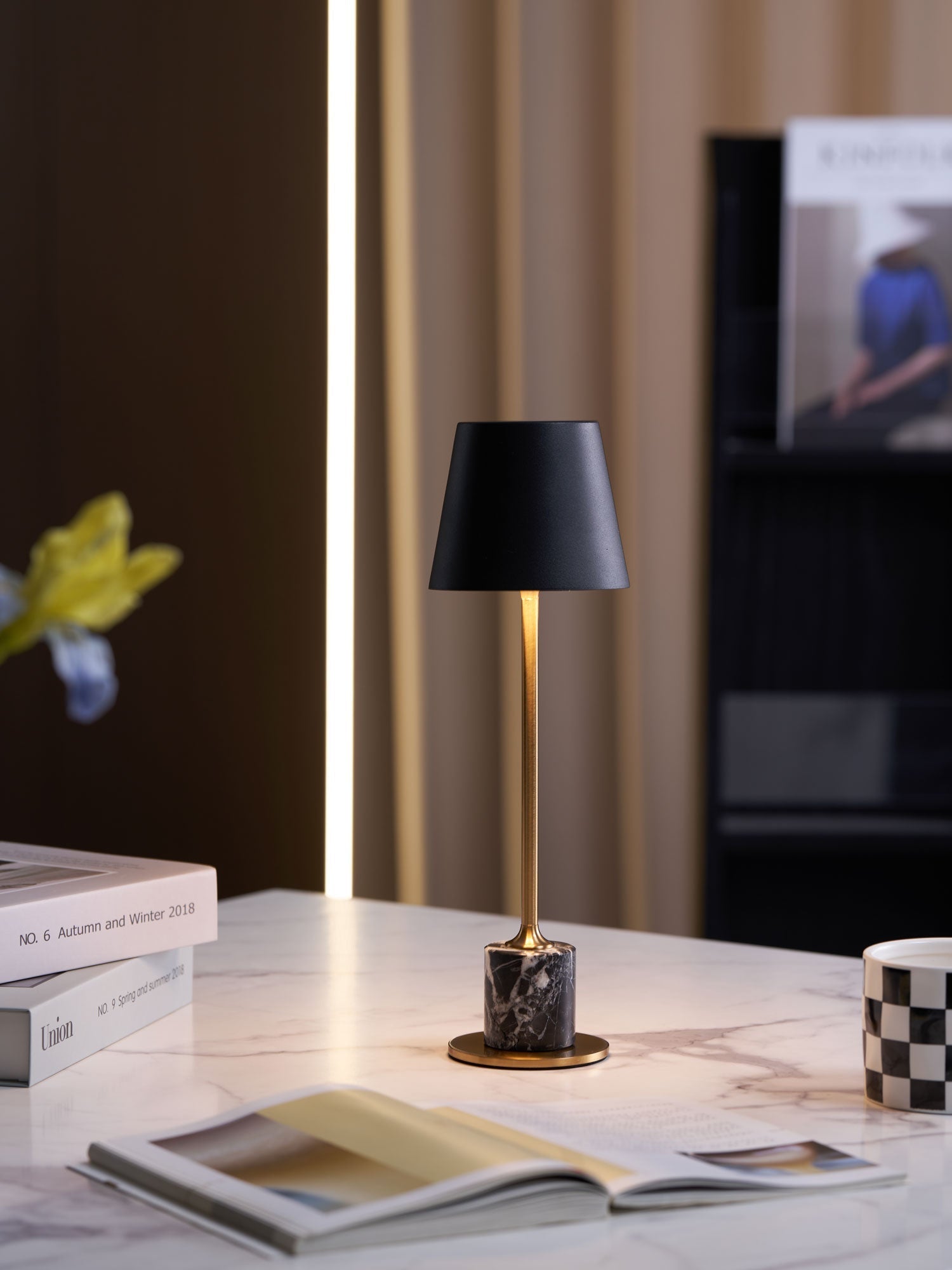 Penny Minimalist Table Lamp - Letslighting