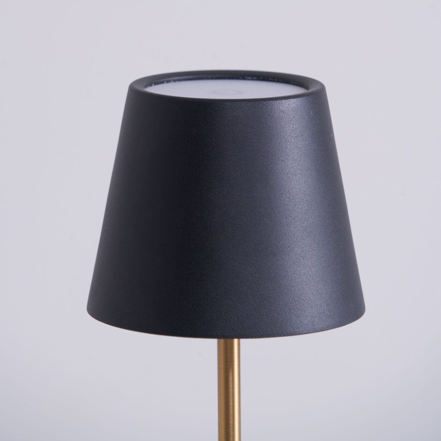 Penny Minimalist Table Lamp - Letslighting