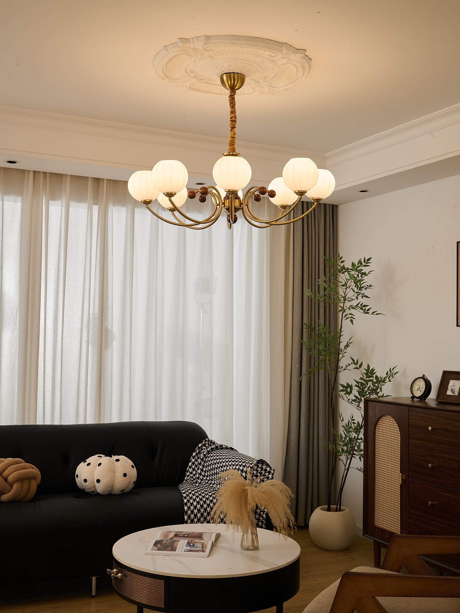 Omirara Traditional Elegance Vintage Wood Chandelier - Letslighting