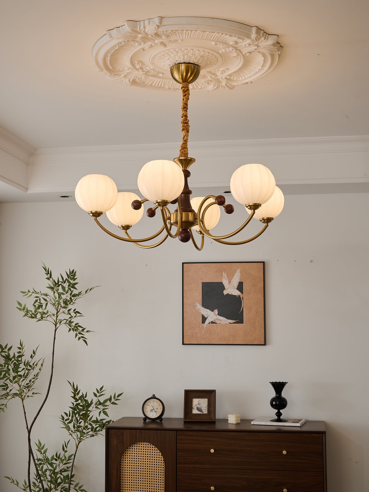 Omirara Traditional Elegance Vintage Wood Chandelier - Letslighting
