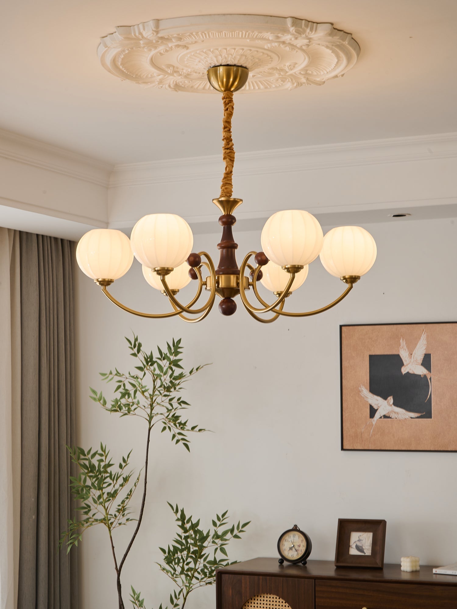 Omirara Traditional Elegance Vintage Wood Chandelier - Letslighting