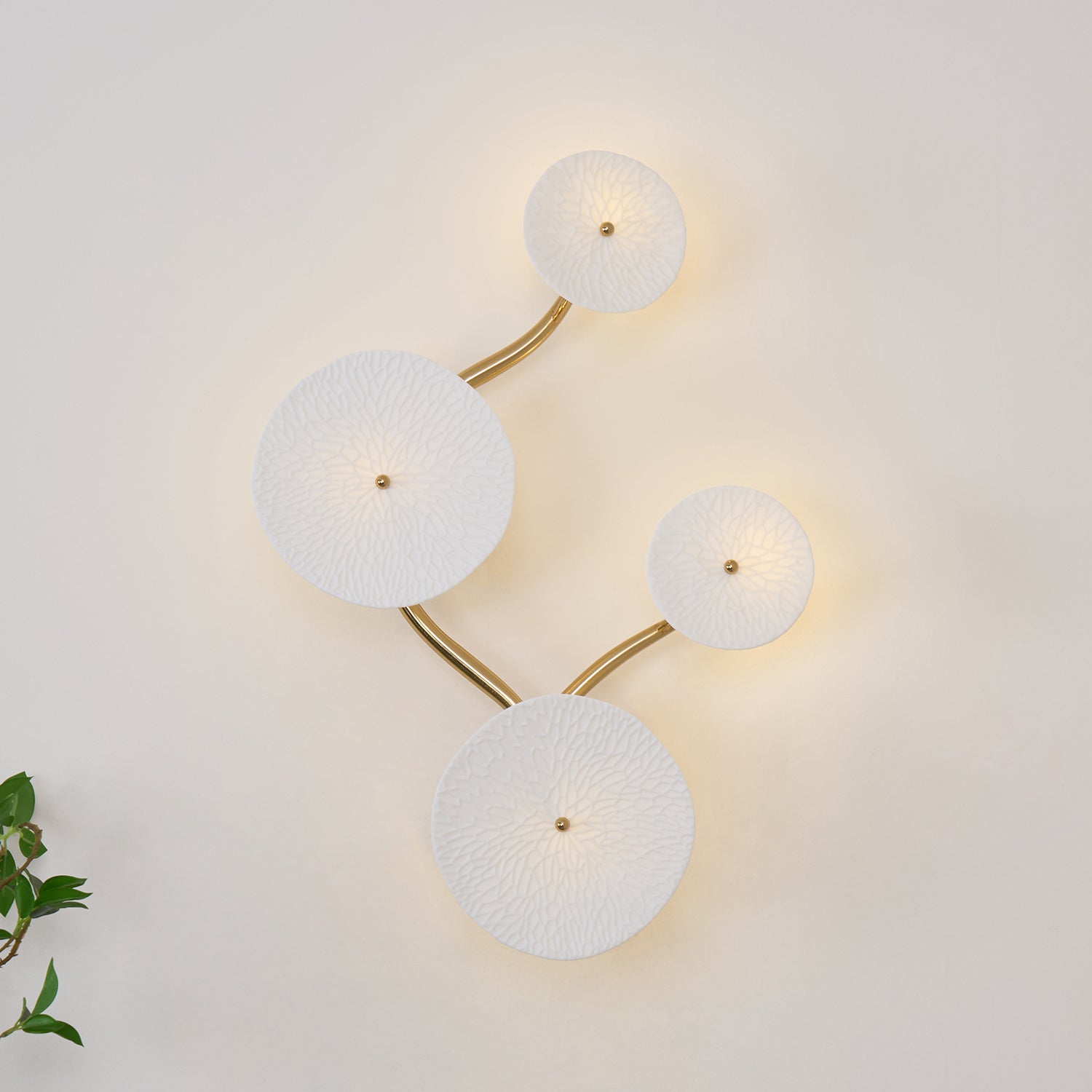 Olivia Lotus Petal Wall Lamp