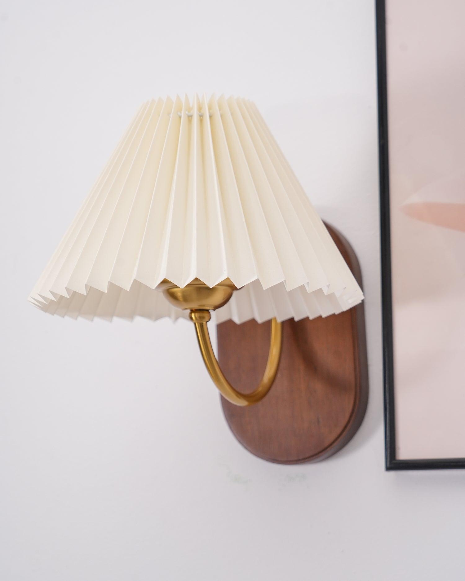 Solenne Vintage Pleated Shade Wall Lamp - Letslighting